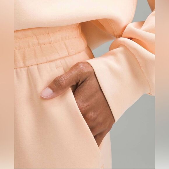 Lululemon Athletica Women’s Size 8 Peach Bellini Softstreme High-Rise Pant - Picture 5 of 15